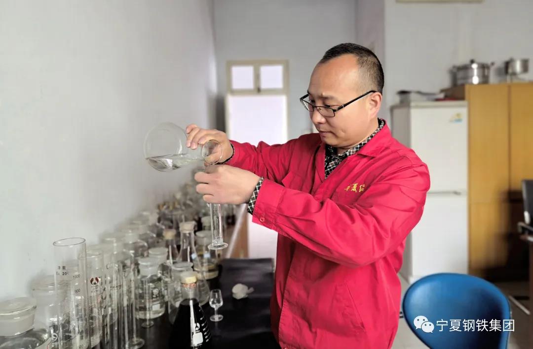 23年“以酒為伴，因酒結(jié)緣”的寧夏紅老羅