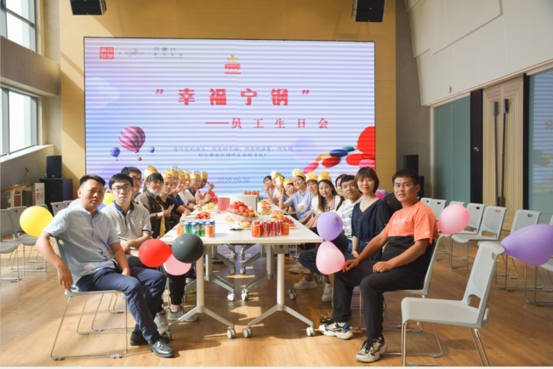 美好時(shí)光里，愛(ài)讓我們一起成長(zhǎng)